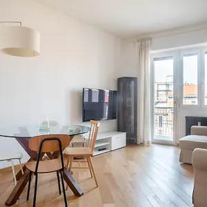 Apartamento Elegante Bilocale In Zona Tortona, Milán